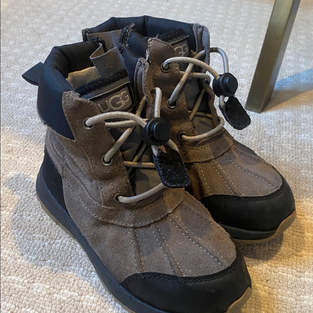 UGG Kids Boots in Brown and Black